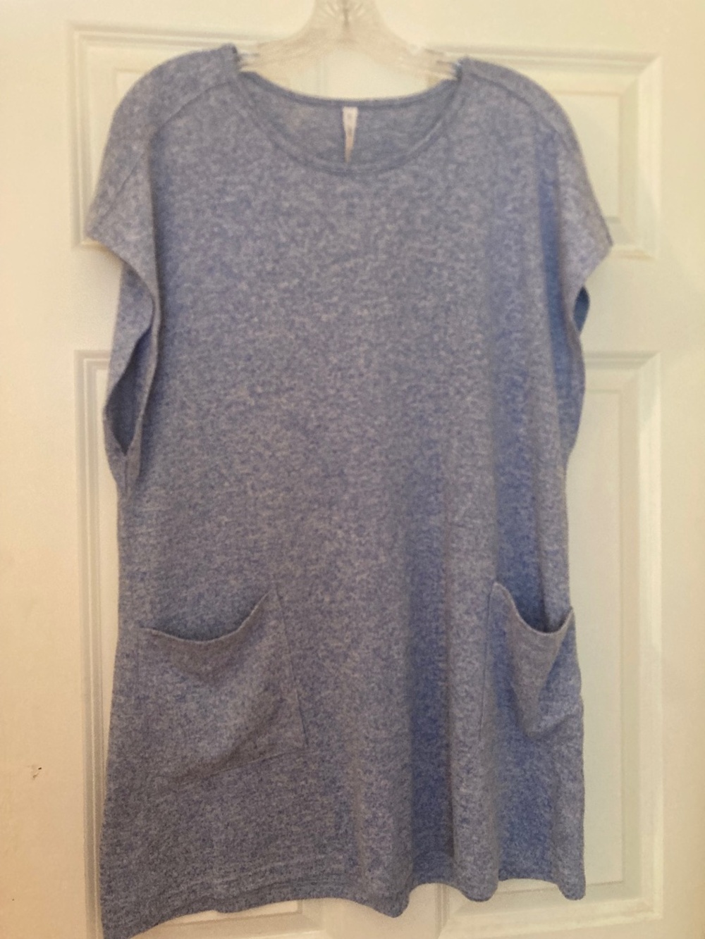 Latched Mama lounge tunic Medium